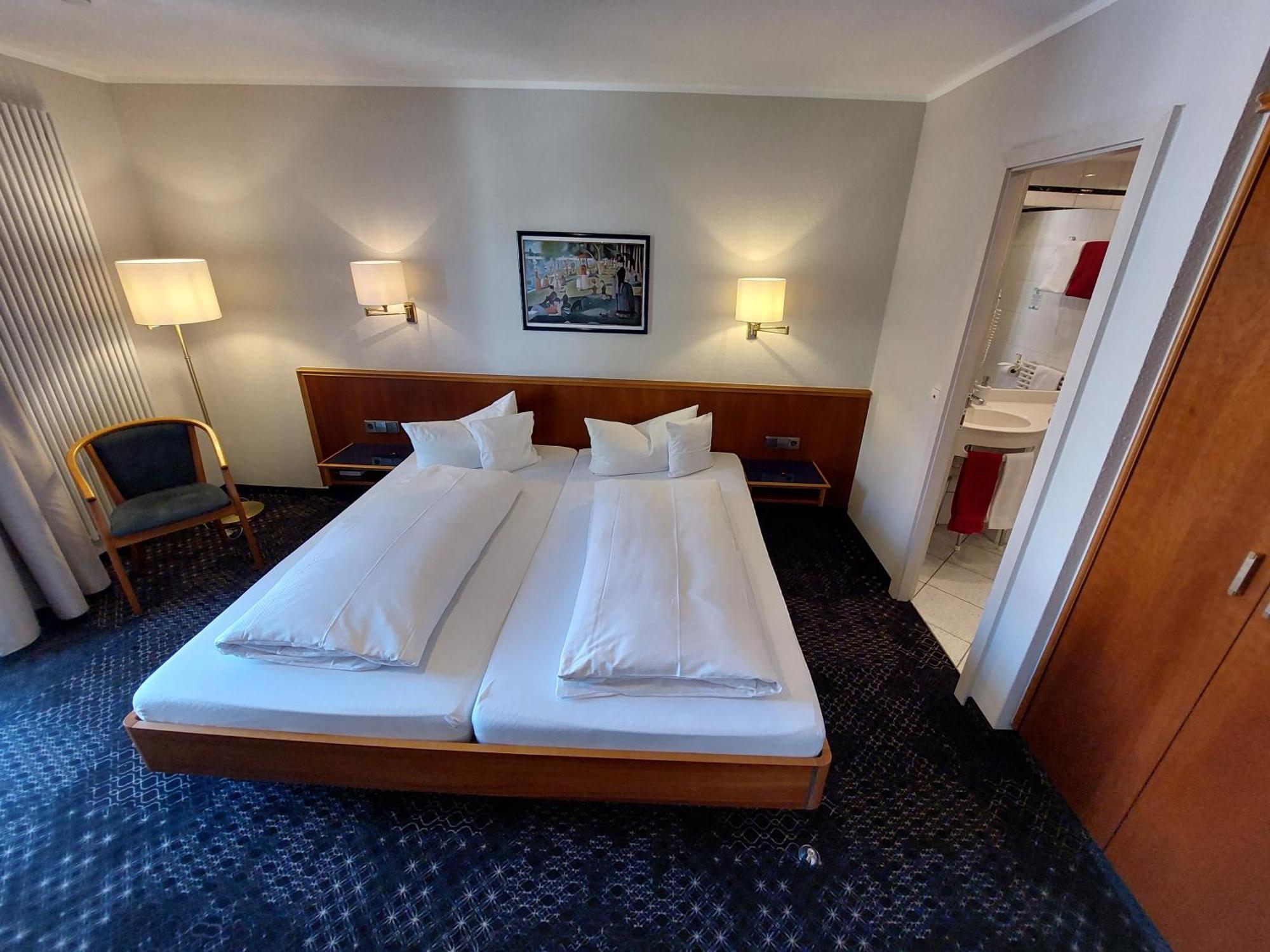 Hotel-Restaurant Roter Ochsen 라우하임 외부 사진