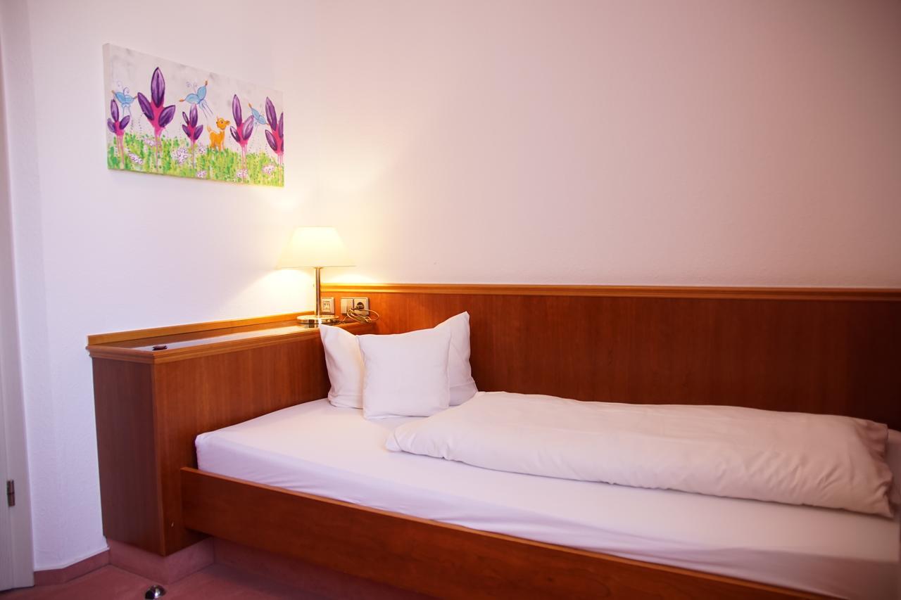 Hotel-Restaurant Roter Ochsen 라우하임 외부 사진